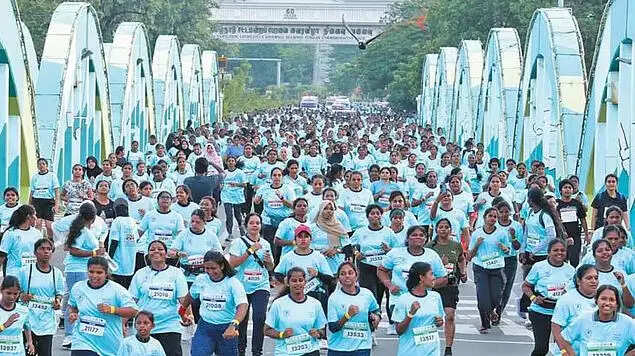 பெண்கள் மாரத்தான் புற்றுநோய்