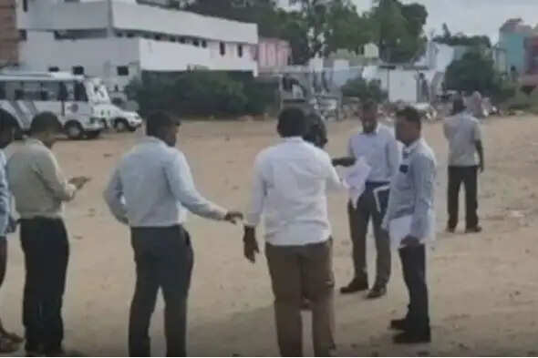 பழனி நில மோசடி