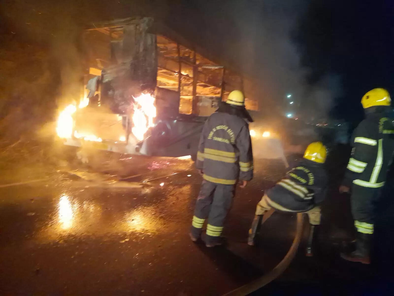 பேருந்தில் தீ