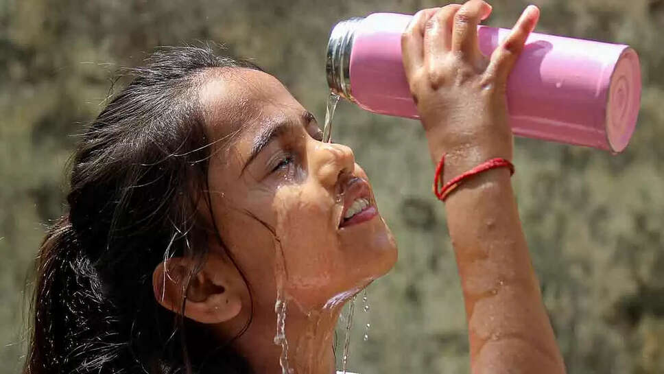 உஷார்.. சுட்டெரிக்கும் சூரியன்... ஒரே நாளில் 3 பேர் &nbsp;உயிரிழப்பு!