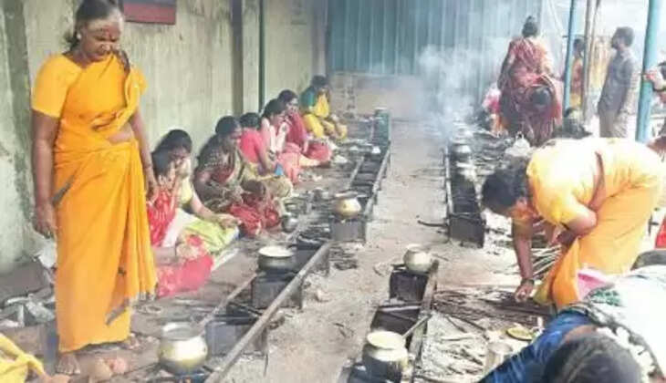 ஆடி வெள்ளி பொங்கல் அம்மன் கோயில்