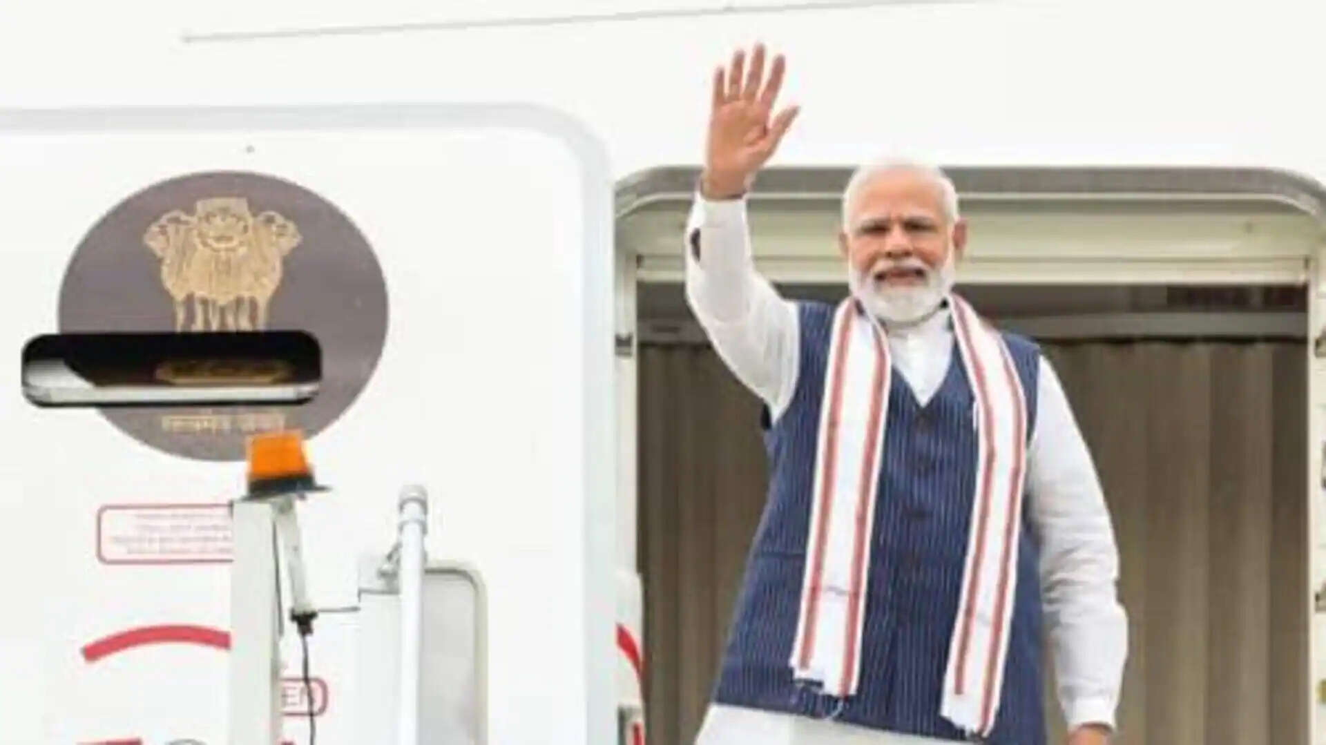 மோடி பாரிஸ்