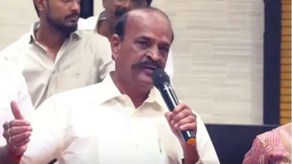 கடம்பூர் ராஜு