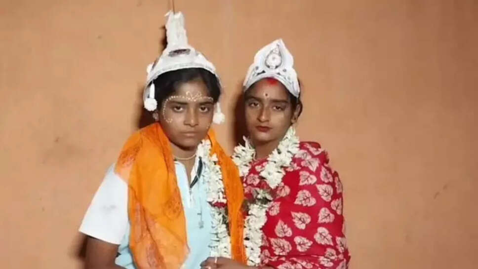 பெண் நடன கலைஞர்கள் ஓரின சேர்க்கை 