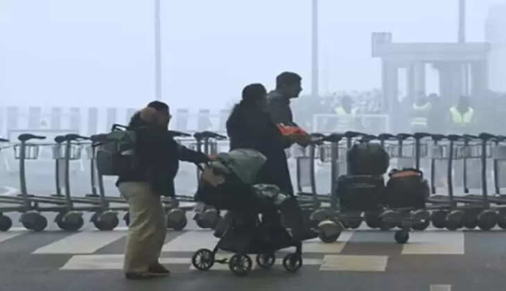 டெல்லி விமான குளிர் பனி