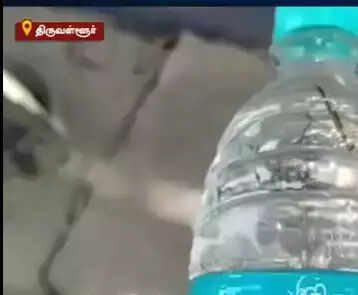 குடிநீரில் கரப்பான் பூச்சி