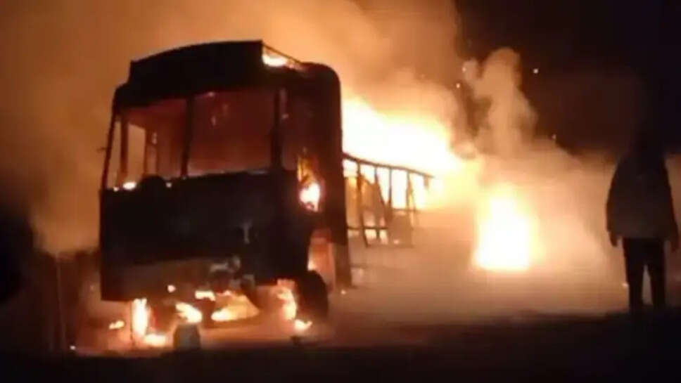 லாரி விபத்து