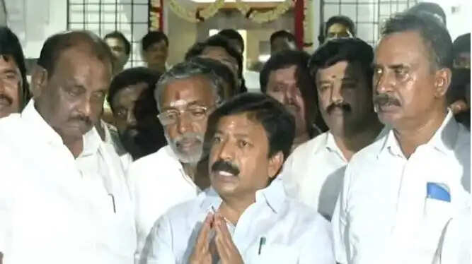 சி.வி.சண்முகம்