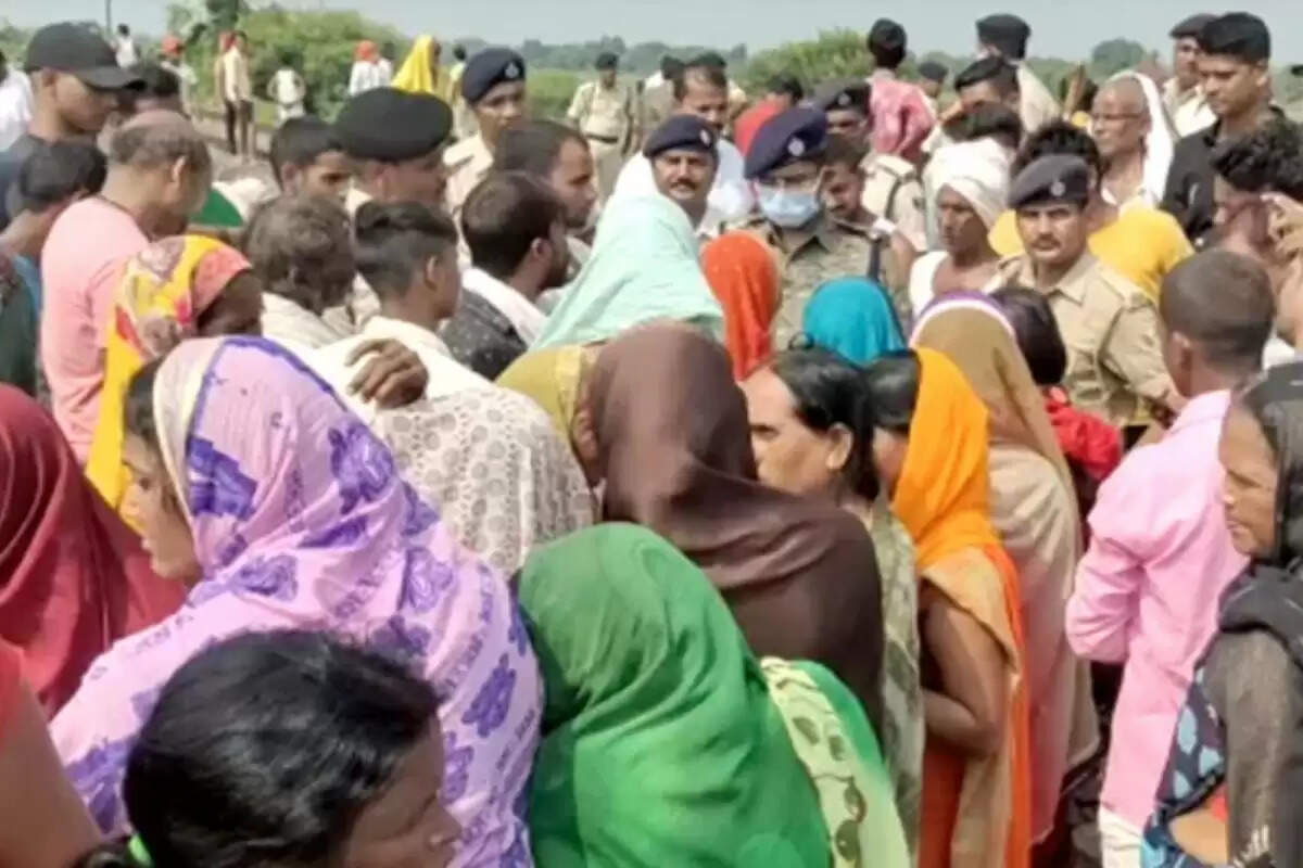 க்ரைம் ஊர்மக்கள் கும்பல்