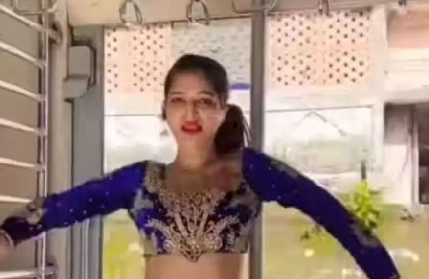 பெல்லி டான்ஸ்