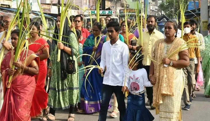 குருத்தோலை ஞாயிறு  ஓசன்னா' கிறிஸ்தவர்கள்  புனித வாரம் ஈஸ்டர் பால்ம் சண்டே இயேசு ஏசு