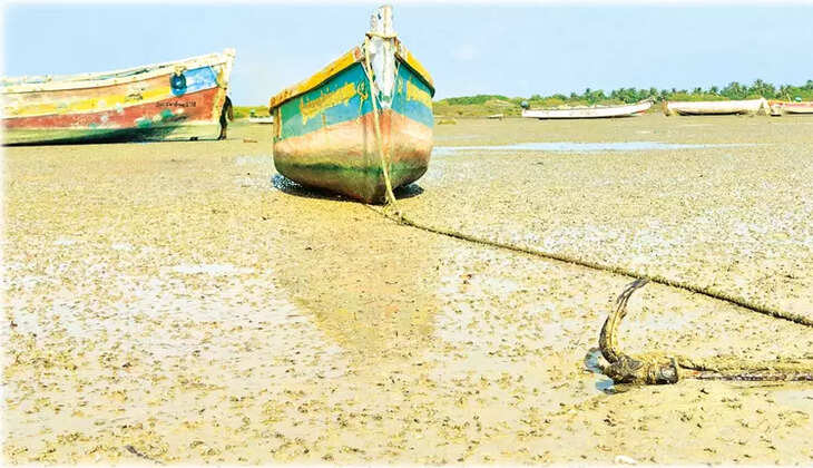 பாம்பன் ராமேஸ்வரம் கடல் உள்வாங்கியது