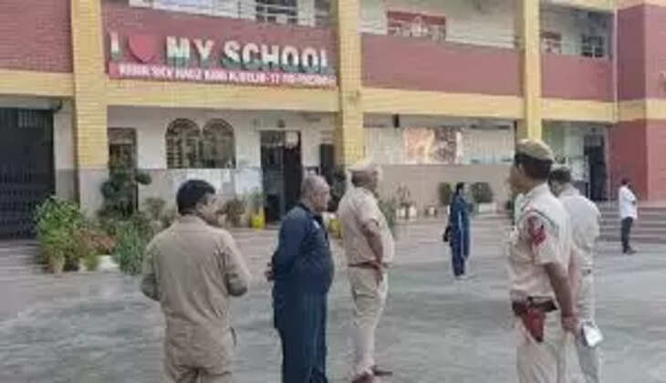 வெடிகுண்டு மிரட்டல்