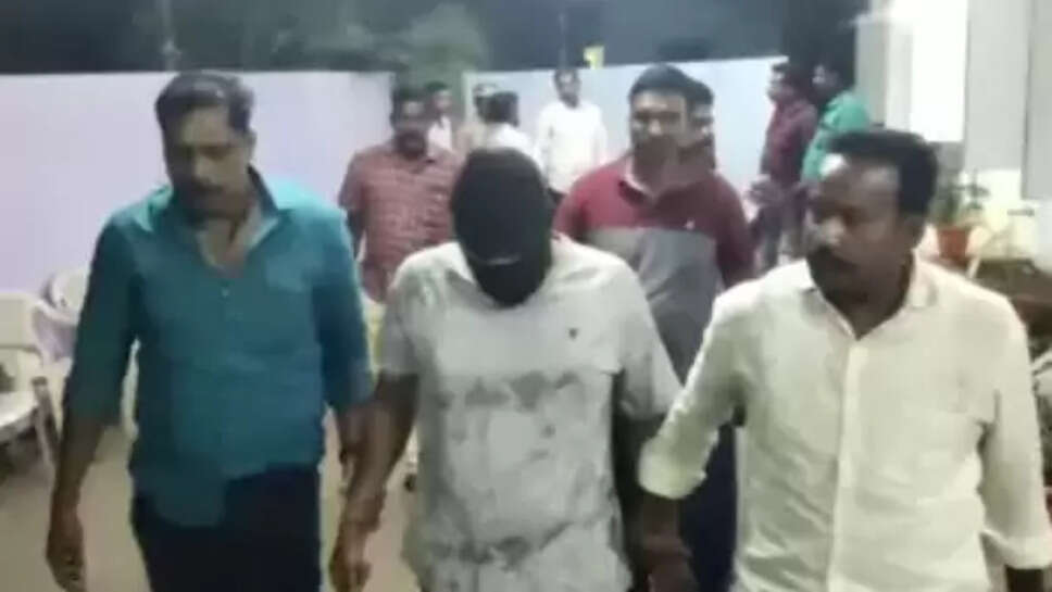 விஜயபாலன் 