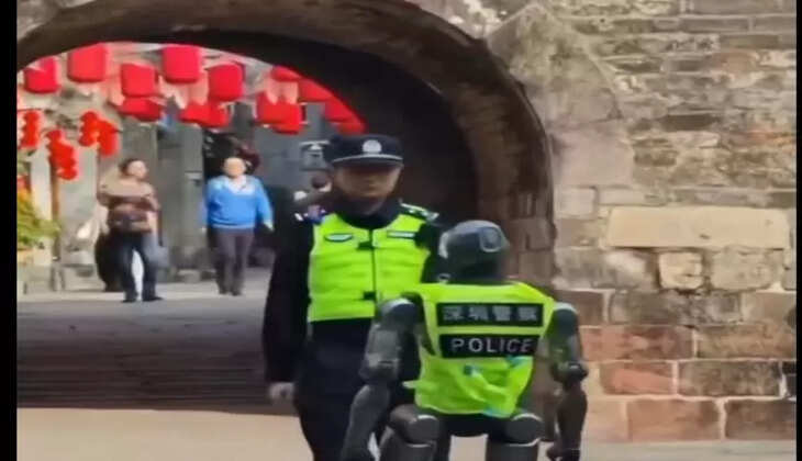 போலீஸ் ரோபோ