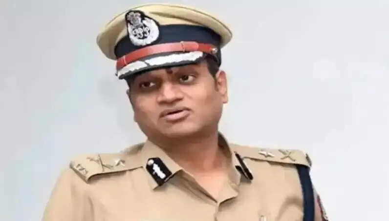 உளவுத்துறை ஐஜி அஸ்ரா கார்க்
