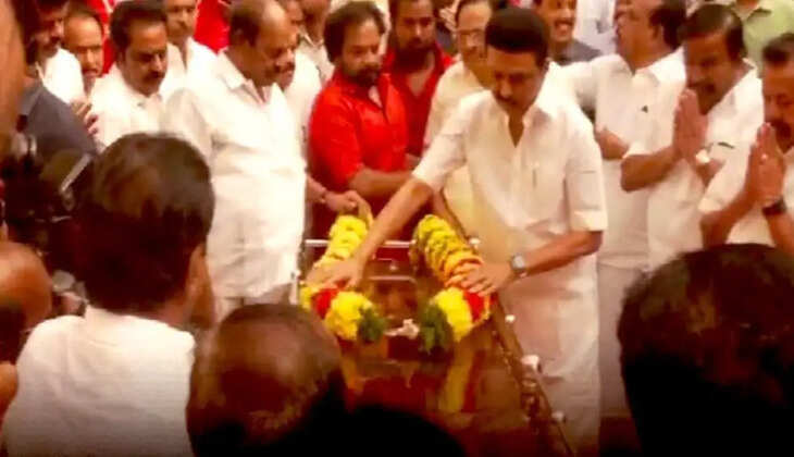 ஸ்டாலின் அஞ்சலி