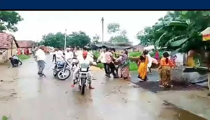 இளம்பெண்