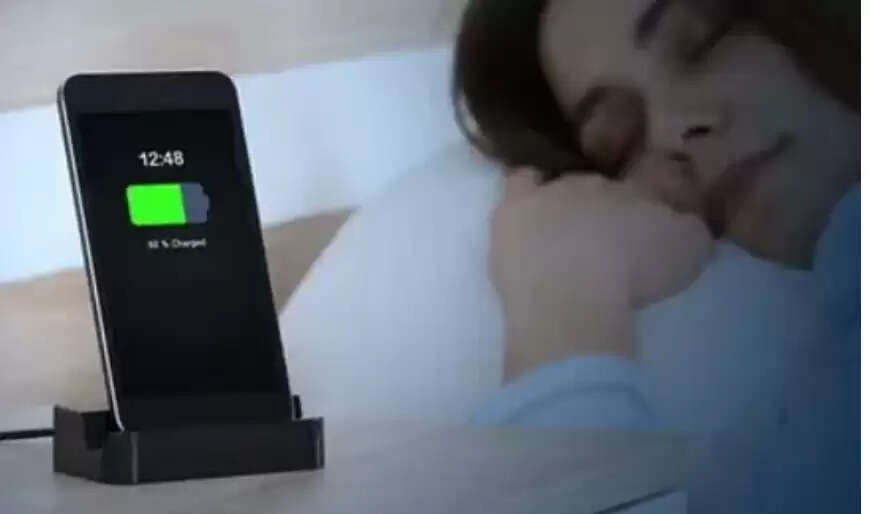 செல்போனுடன் தூக்கம்