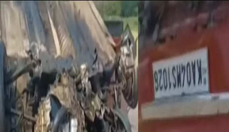 சாலையில் கவிழ்ந்த கார்