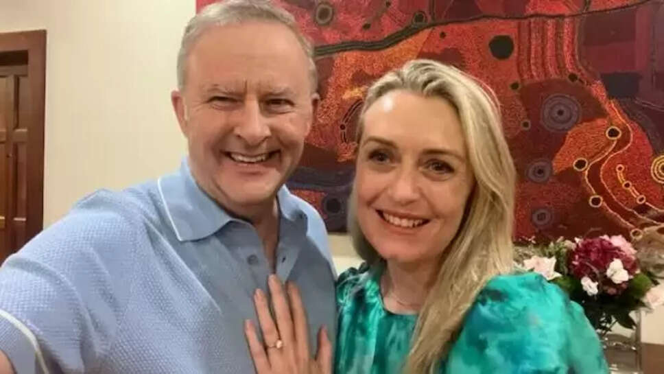  ஆண்டனி அல்பானீஸ்