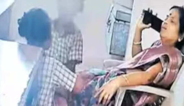 ஆசிரியை