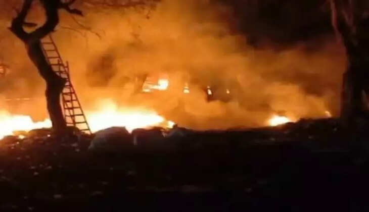 காஷ்மீர் கேட் மெட்ரோ காவல் நிலையம்