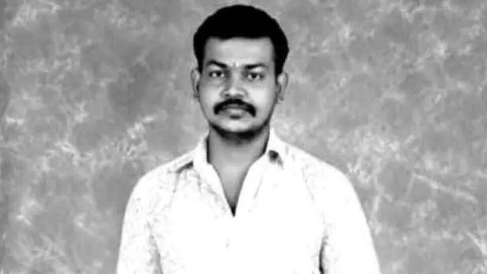 விக்னேஷ் 