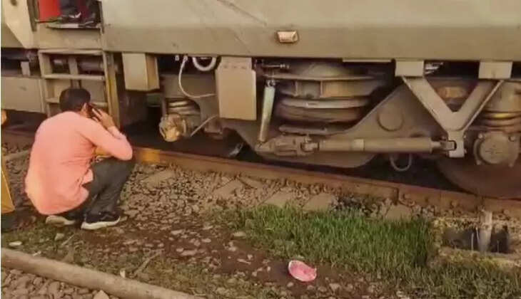 தடம் புரண்ட ரயில்