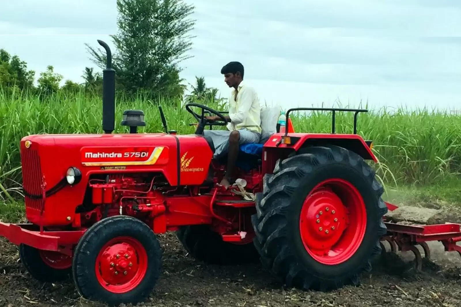 டிராக்டர் மகேந்திரா