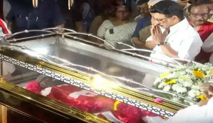 ஸ்டாலின் அஞ்சலி