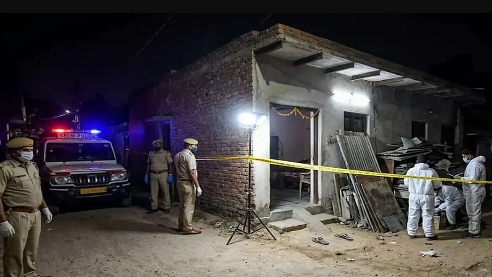 டெல்லி போலீசார் கொலை