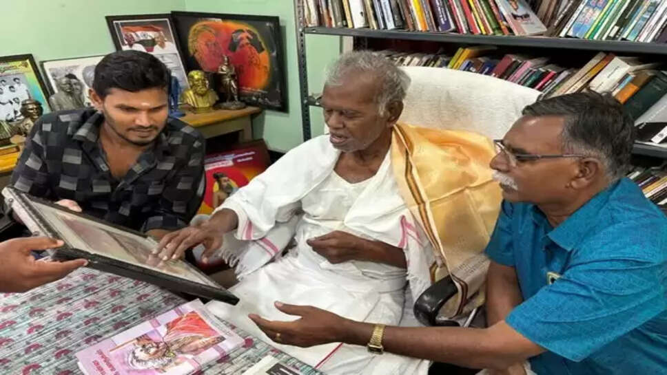 எழுத்தாளர் காமராசு