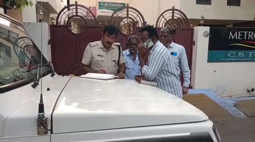 உதயகுமார்