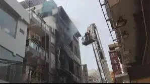 டெல்லி தீ விபத்து