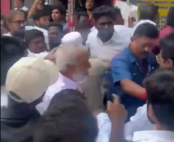 சேகர்பாபு