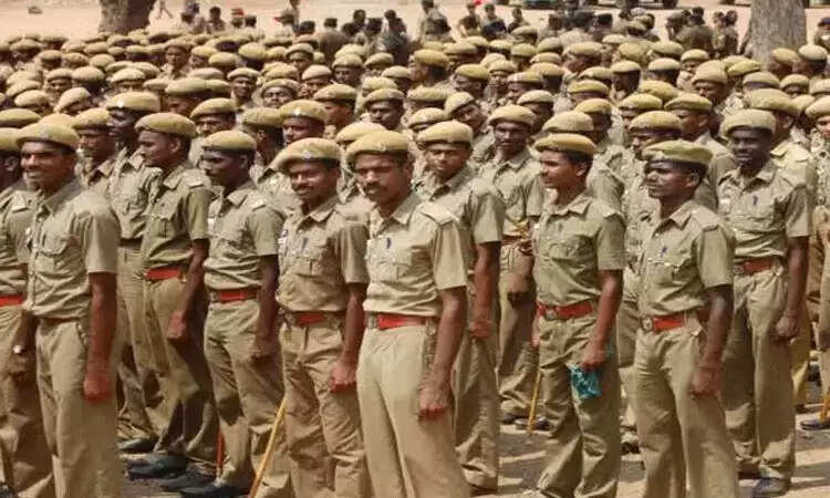 காவலர்