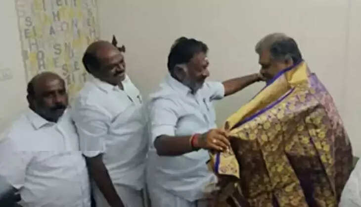 பன்னீர்செல்வம்