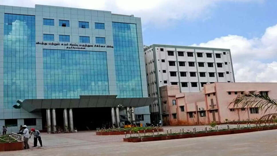 திருச்சி மருத்துவ கல்லூரி கி.ஆ.பெ