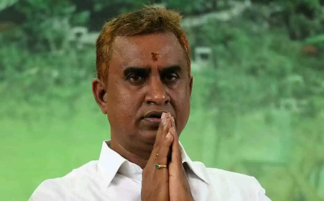 வேலுமணி அமைச்சர்