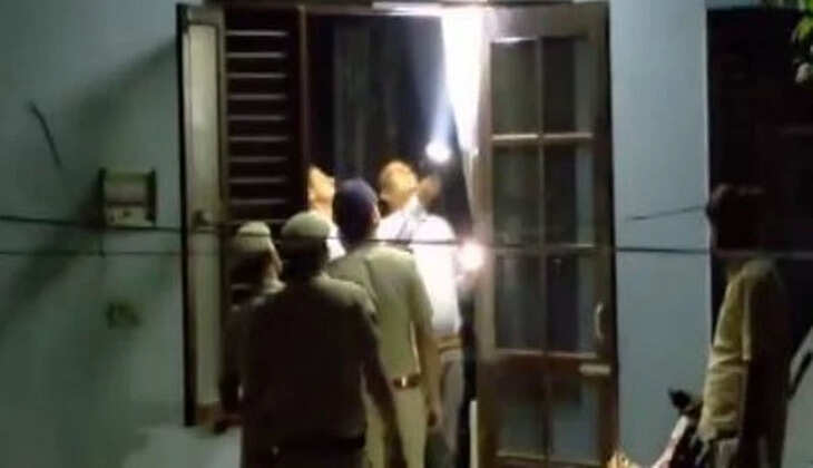  வீட்டில் நேர்ந்த வெடிவிபத்து! ஒரே குடும்பத்தைச் சேர்ந்த 4 பேர் பலி!