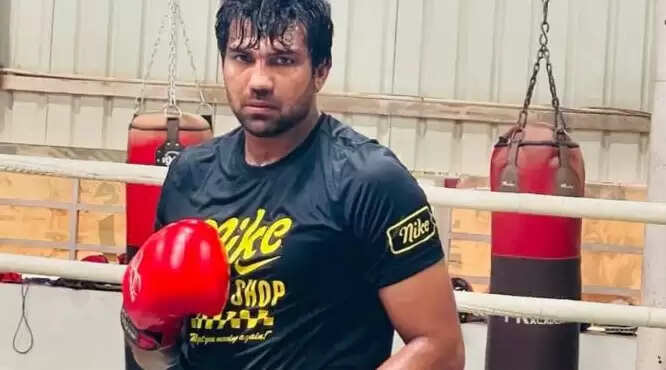 மனோஜ் குமார்