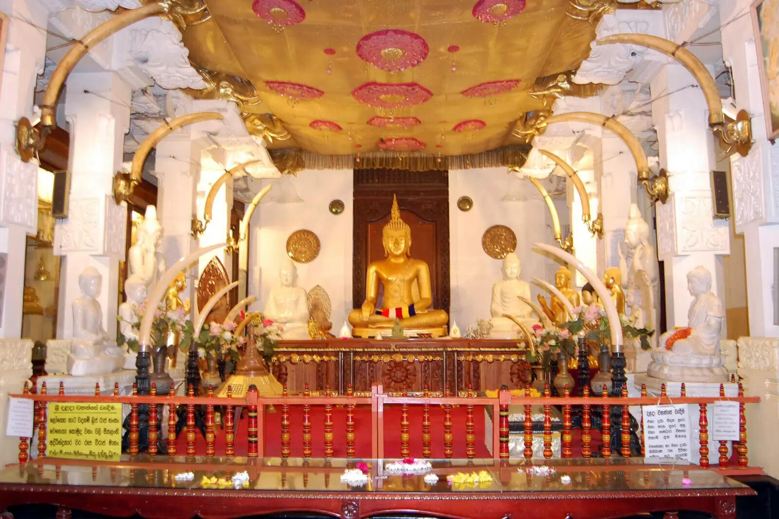 புத்தர்