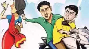 செயின் பறிப்பு