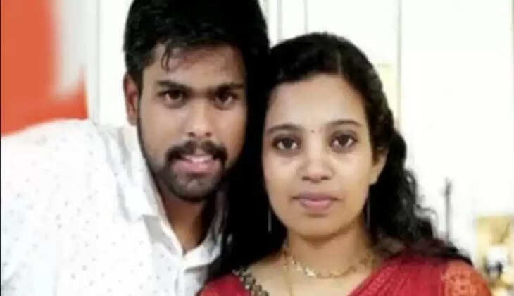 இம்மானுவேல், மரிய ரோஸ்