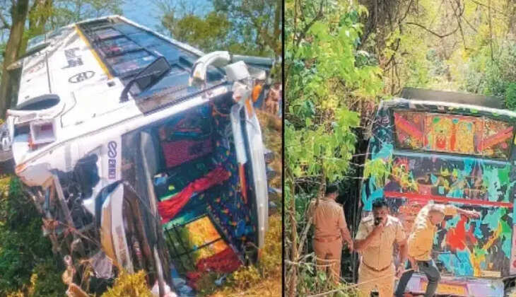 ஊட்டி பள்ளத்தில் வேன்