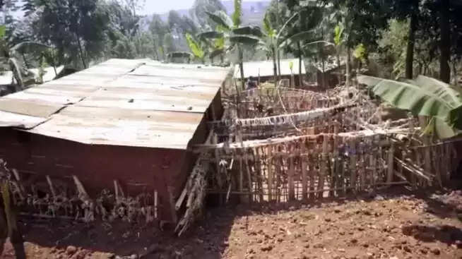 வீட்டுச்சிறை