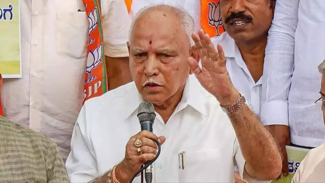 17 வயது சிறுமி பாலியல் வன்கொடுமை... முன்னாள் முதல்வர் எடியூரப்பா மீது போக்சோ வழக்கு!