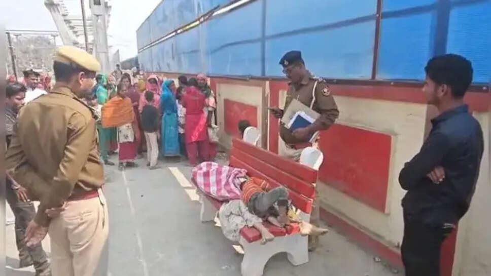 பீகார் ரயில் நிலையத்தில்