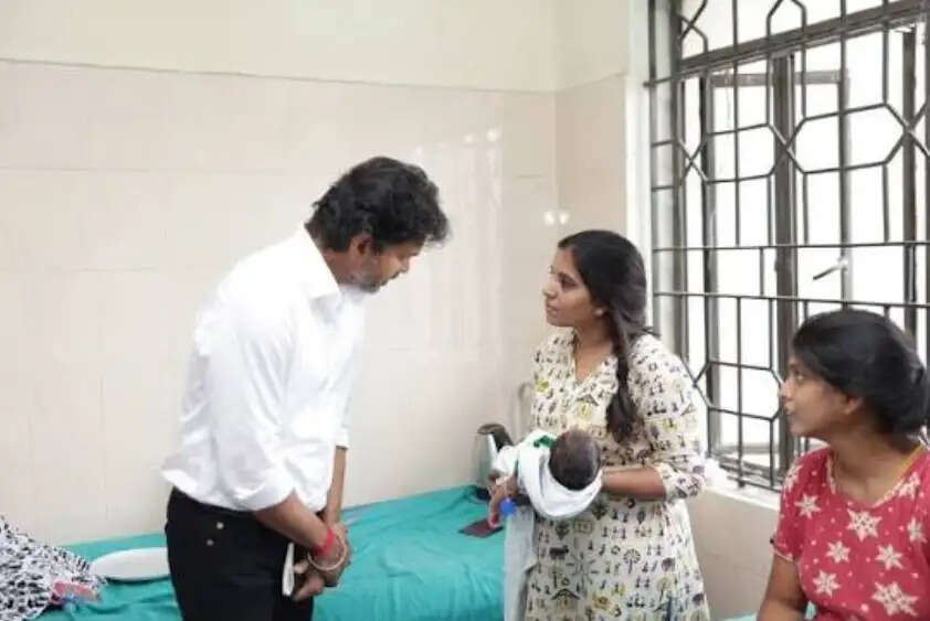விஜய் குழந்தை